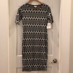 LuLaRoe Julia (Small) - Black & Gray Jacquard